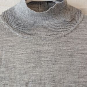 LOFT Gray Sweater Size M
